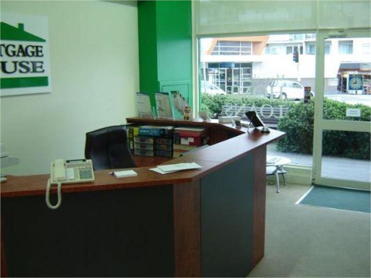 Click to view all images 1 Gordon Street Elsternwick VIC 3185 - Image 2