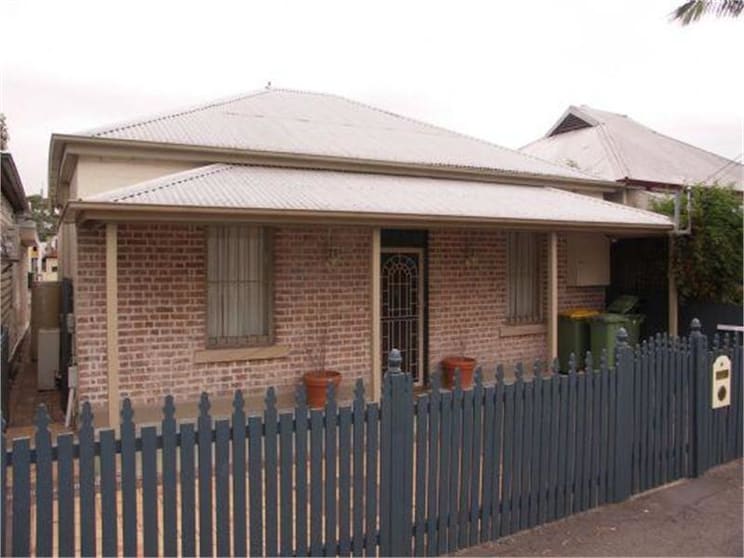 Click to view all images 74 Wigram Harris Park NSW 2150 - Image 1