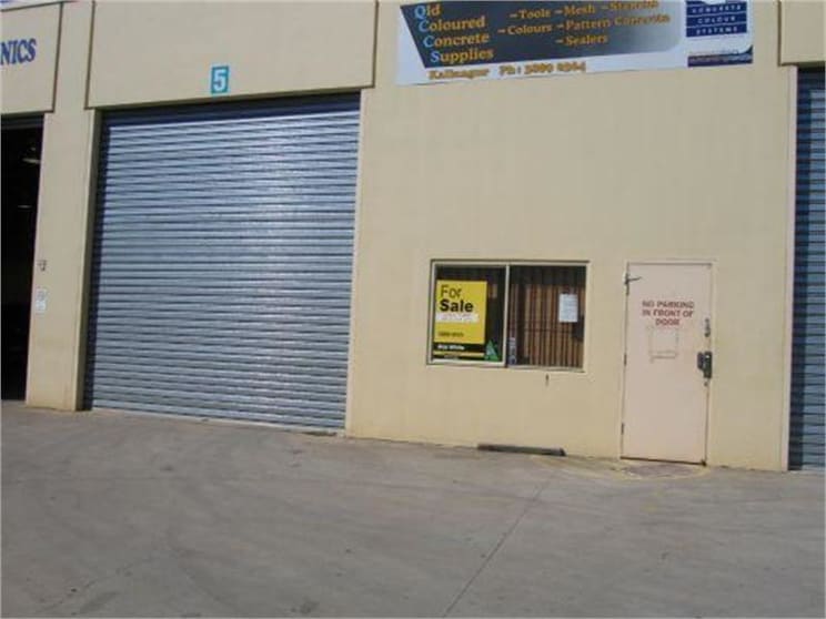 Click to view all images Kallangur QLD 4503 - Image 1