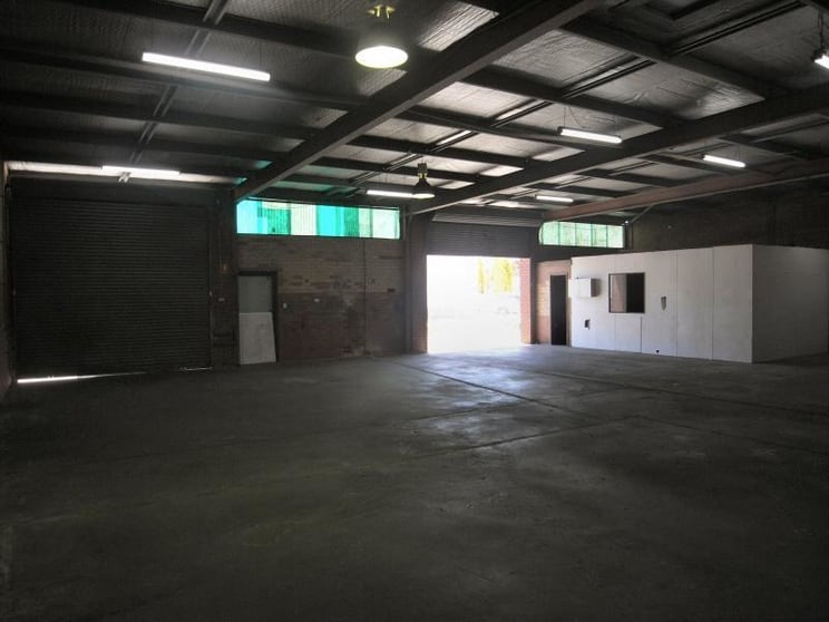 Click to view all images Unit 1/113 President Street Welshpool WA 6106 - Image 2