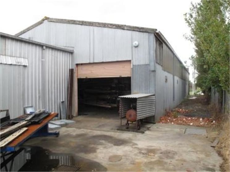 Click to view all images 43 Governor Road Mordialloc VIC 3195 - Image 2