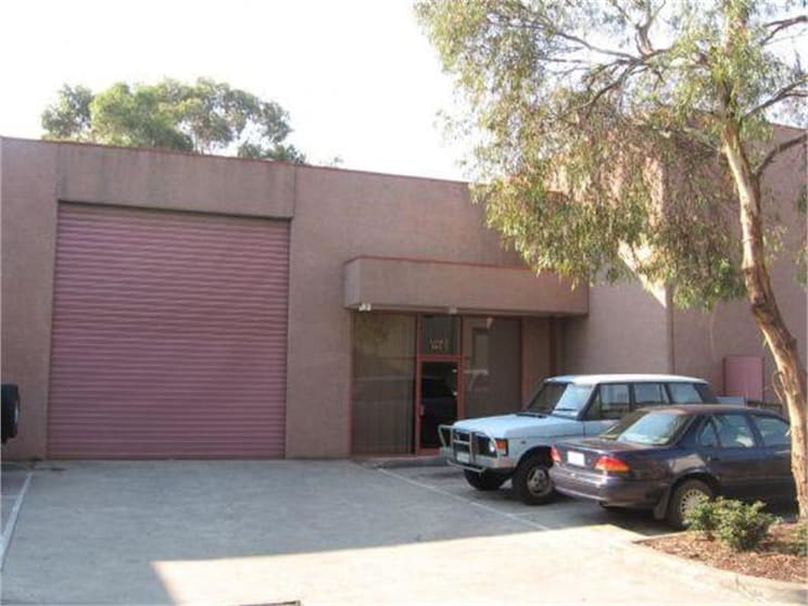 Click to view all images Unit 2, 1 Quist Court Dandenong VIC 3175 - Image 1