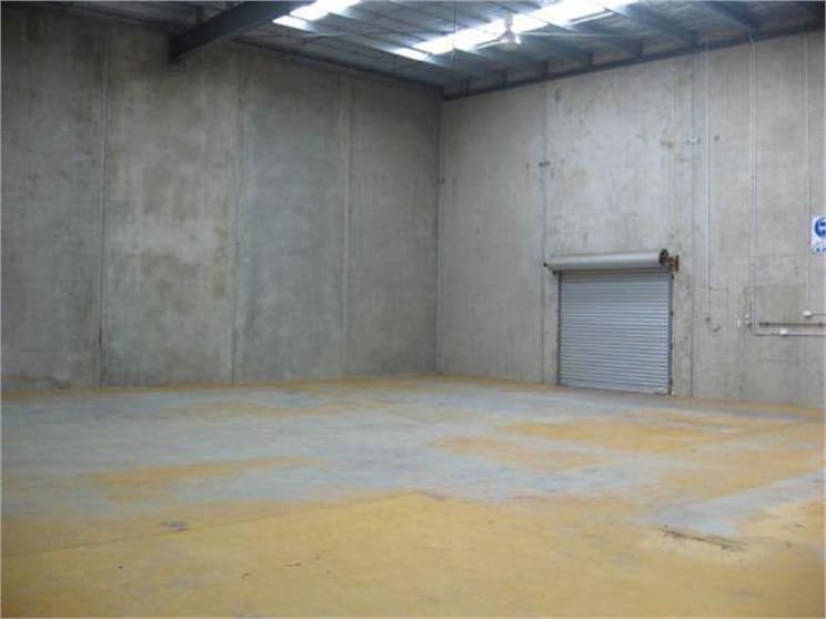 Click to view all images 2 Unit 2, 19-20 Carl Court Hallam VIC 3803 - Image 2