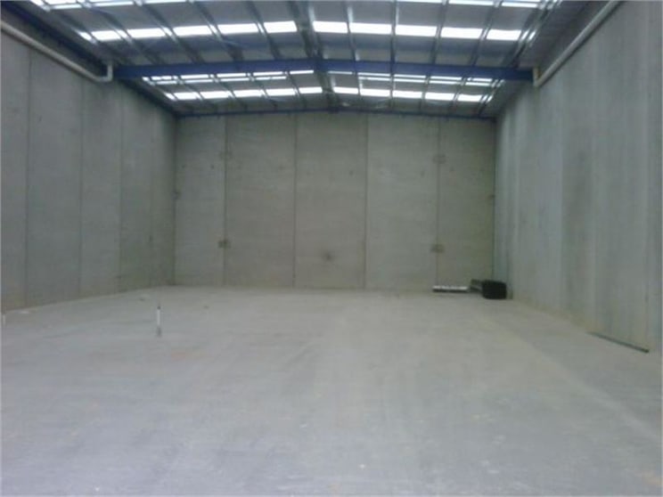 Click to view all images 1/110 Wedgewood Road Hallam VIC 3803 - Image 2