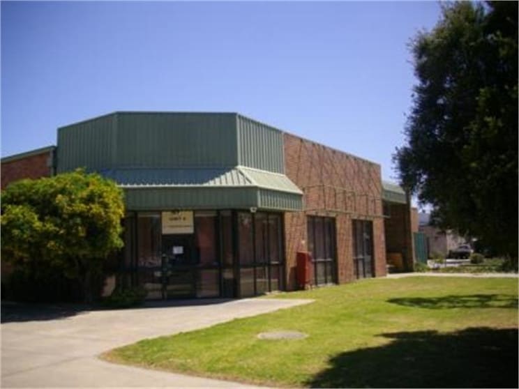 8/5-7 Braeside Drive Braeside VIC 3195 - Image 2
