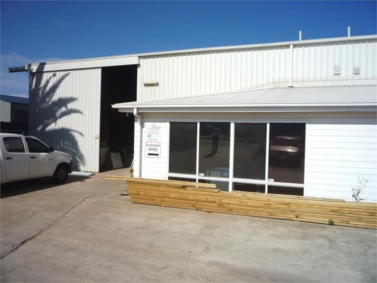Click to view all images Unit 2/13a Gates Road Hackham SA 5163 - Image 3