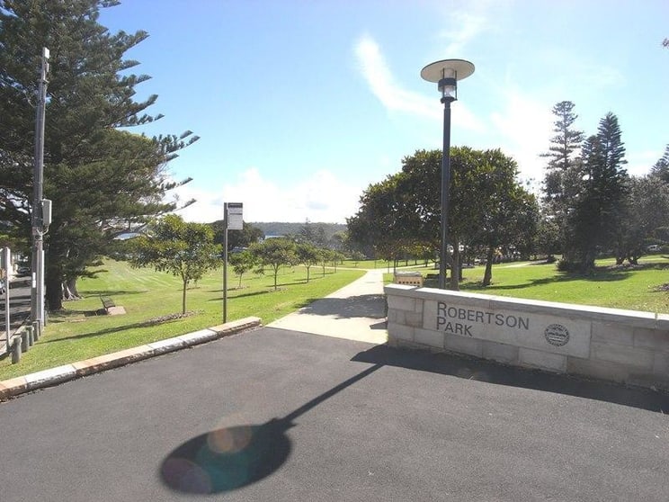 Click to view all images 14 Military Road Watsons Bay NSW 2030 - Image 2