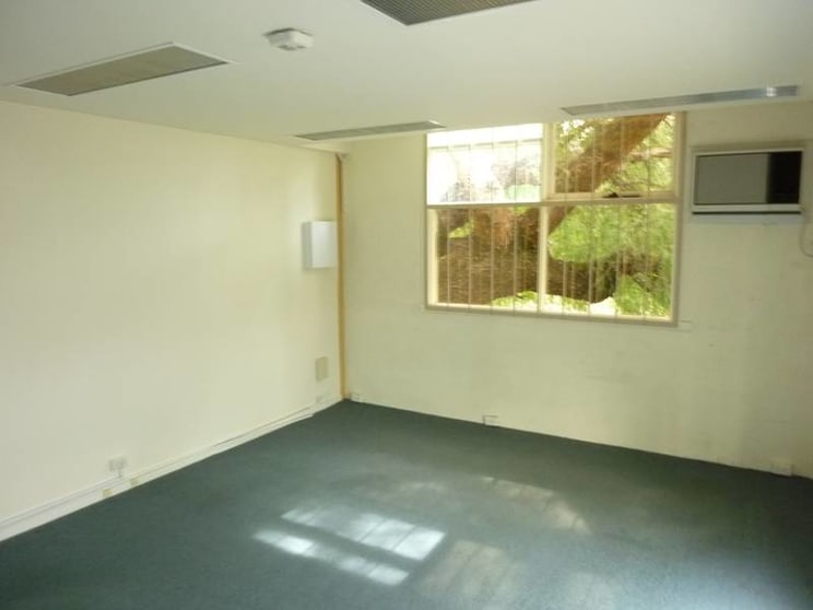 Click to view all images Suite 3/98 Morang Road Hawthorn VIC 3122 - Image 2