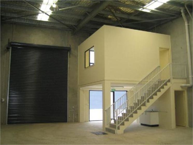 Click to view all images Lansvale NSW 2166 - Image 2