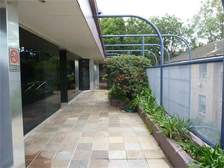 Click to view all images 4/20 Clifford Street Mosman NSW 2088 - Image 2