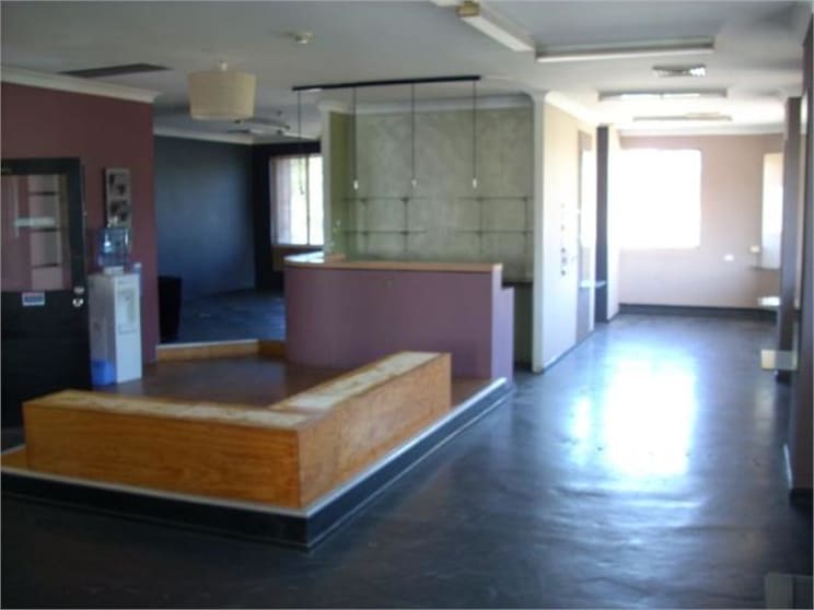 Click to view all images 2 Warburton Street Gymea NSW 2227 - Image 3