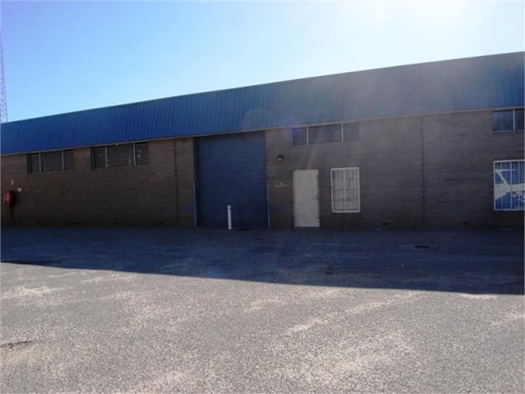Click to view all images 4/2-14 Sheffield Road Welshpool WA 6106 - Image 1