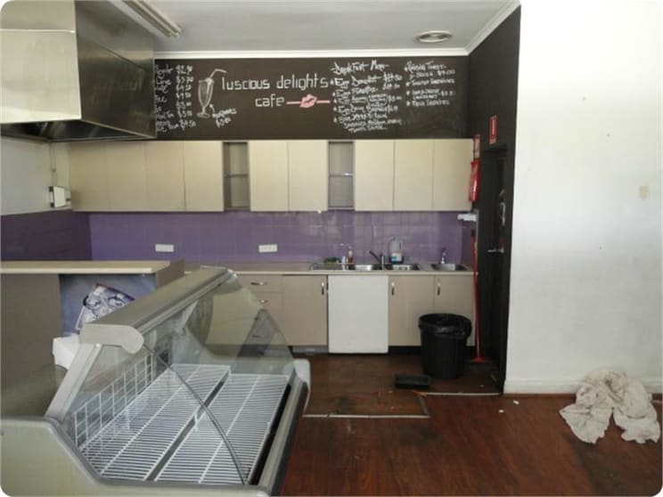 Click to view all images 2/326 Balcombe Road Beaumaris VIC 3193 - Image 2