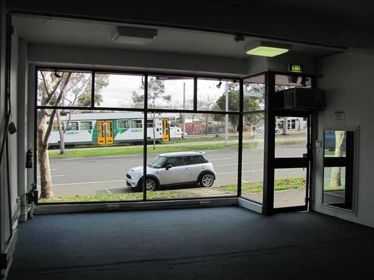 Click to view all images 250 St Kilda Road St Kilda VIC 3182 - Image 2