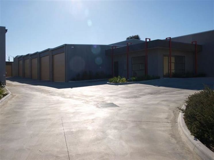 Click to view all images 11/6 Satu Way Mornington VIC 3931 - Image 3