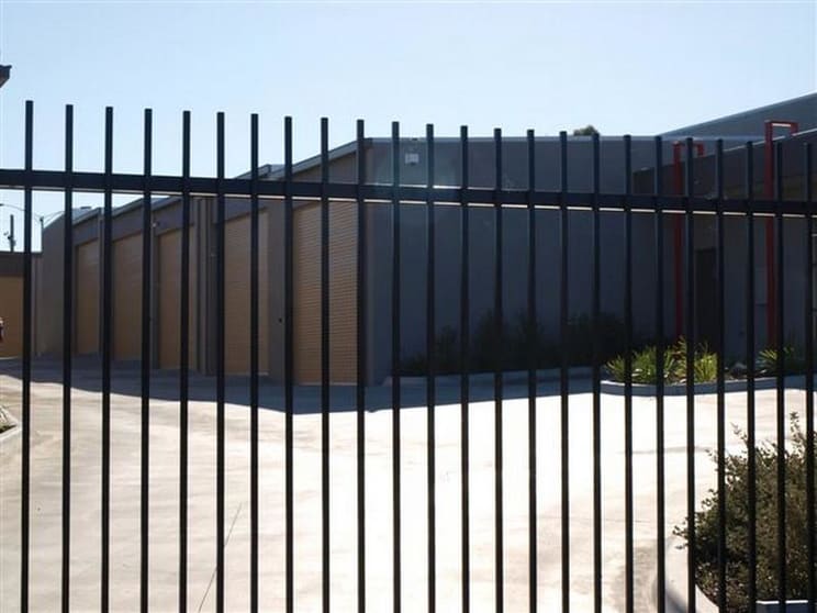 Click to view all images 15/6 Satu Way Mornington VIC 3931 - Image 2