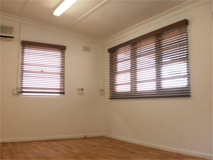 Click to view all images 245 Rocky Point Road Ramsgate NSW 2217 - Image 1