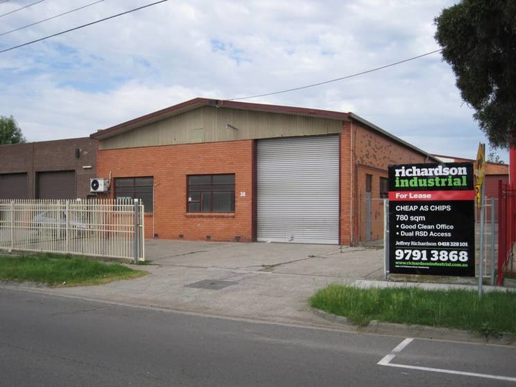 Click to view all images 38 Cambria Road Keysborough VIC 3173 - Image 1