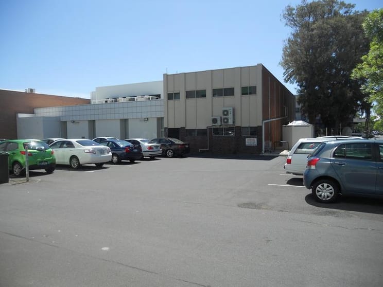 Click to view all images 147 Victoria Street Bunbury WA 6230 - Image 3