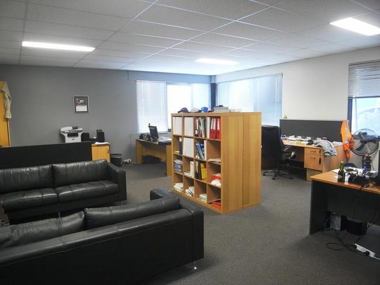 Click to view all images 203A Star Street Welshpool WA 6106 - Image 2