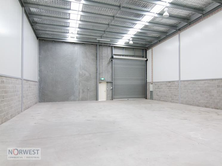 Click to view all images 2-W/house /322 Annangrove Road Rouse Hill NSW 2155 - Image 1