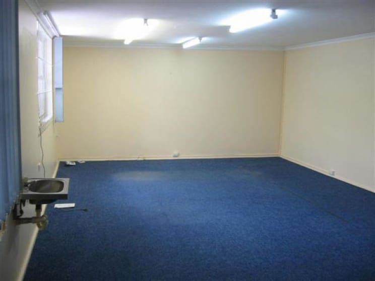 Click to view all images Graceville QLD 4075 - Image 1