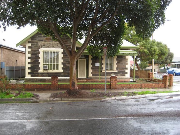 Click to view all images 32 Smith Street Thebarton SA 5031 - Image 1