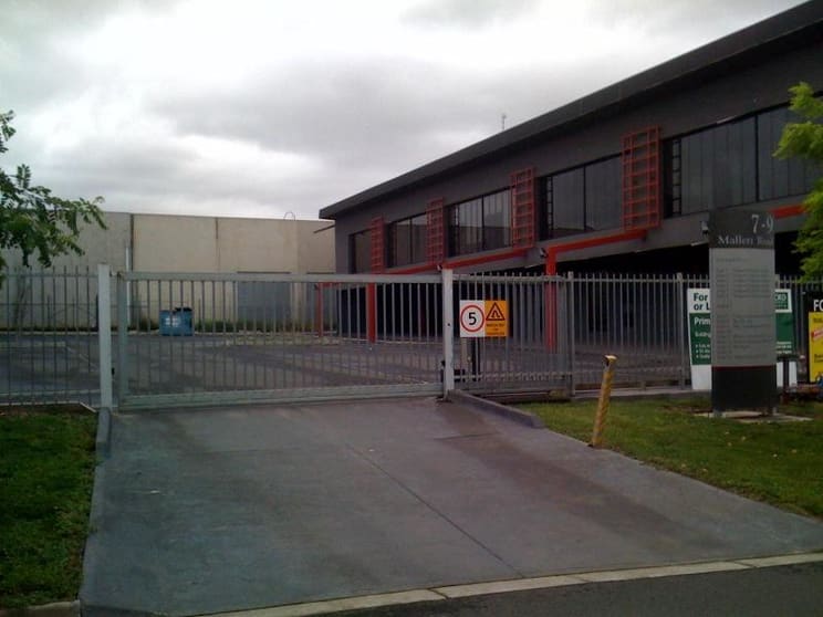 Click to view all images Suite 6/7-9 Mallett Road Tullamarine VIC 3043 - Image 2
