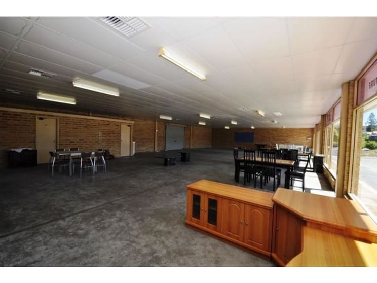 Click to view all images 27b Prindiville Drive Wangara WA 6065 - Image 3