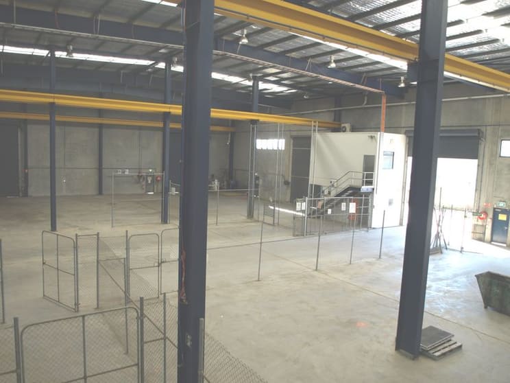 Click to view all images 51 Fourth Avenue Blacktown NSW 2148 - Image 2
