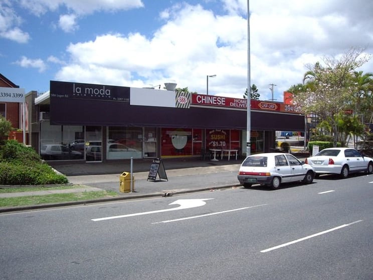 Click to view all images 2/588 Logan Road Greenslopes QLD 4120 - Image 1