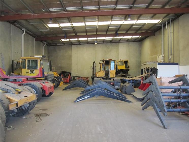 Click to view all images 20 Tottenham Parade West Footscray VIC 3012 - Image 3