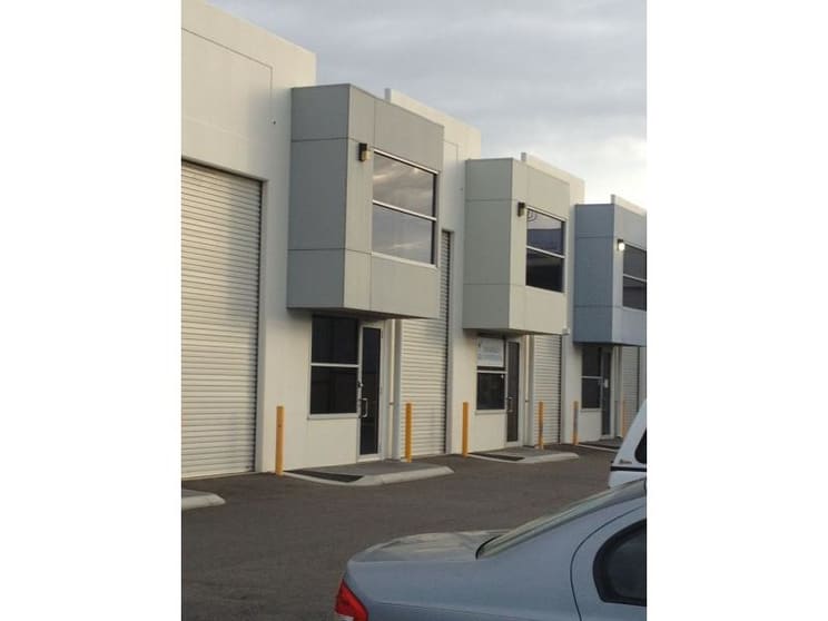 Click to view all images 2/17 Caloundra Road Clarkson WA 6030 - Image 3