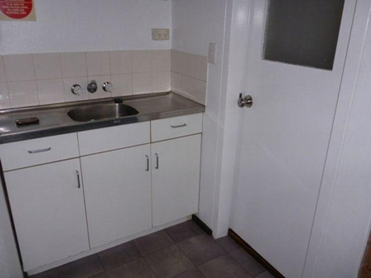 Click to view all images 2 / 201 Evans Road Salisbury QLD 4107 - Image 2