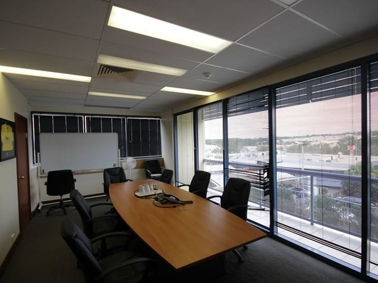 Click to view all images Springwood QLD 4127 - Image 1