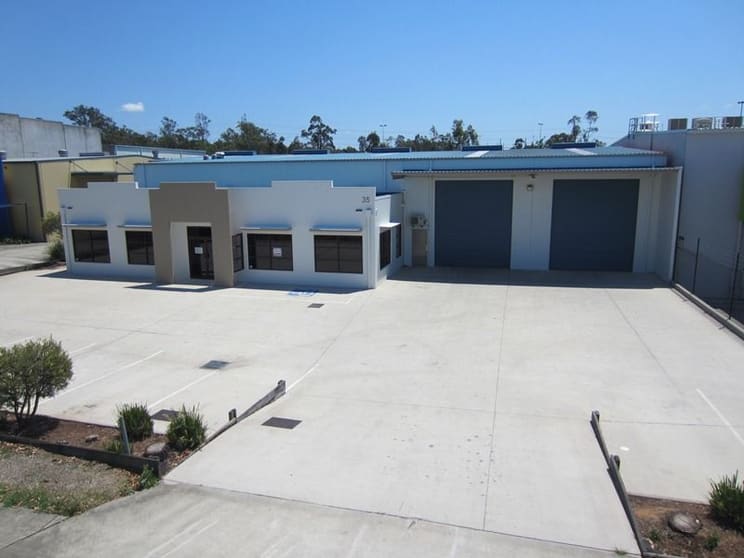 Click to view all images 35 Sudbury Street Darra QLD 4076 - Image 1