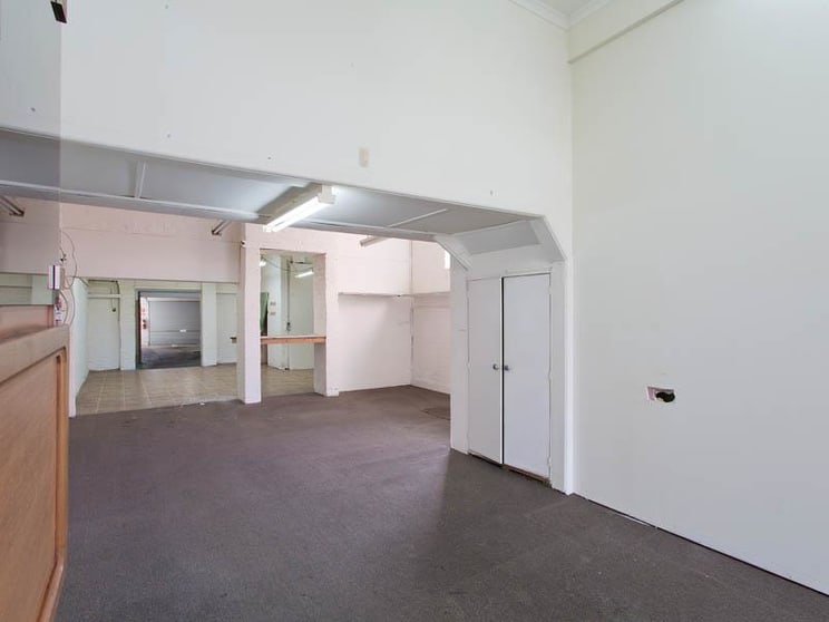 Click to view all images Ground Flo/47 Waverley Road Malvern East VIC 3145 - Image 2