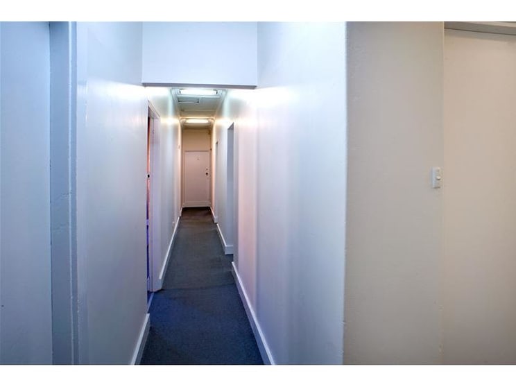 Click to view all images 2 & 3/72A Willoughby Road Crows Nest NSW 2065 - Image 3