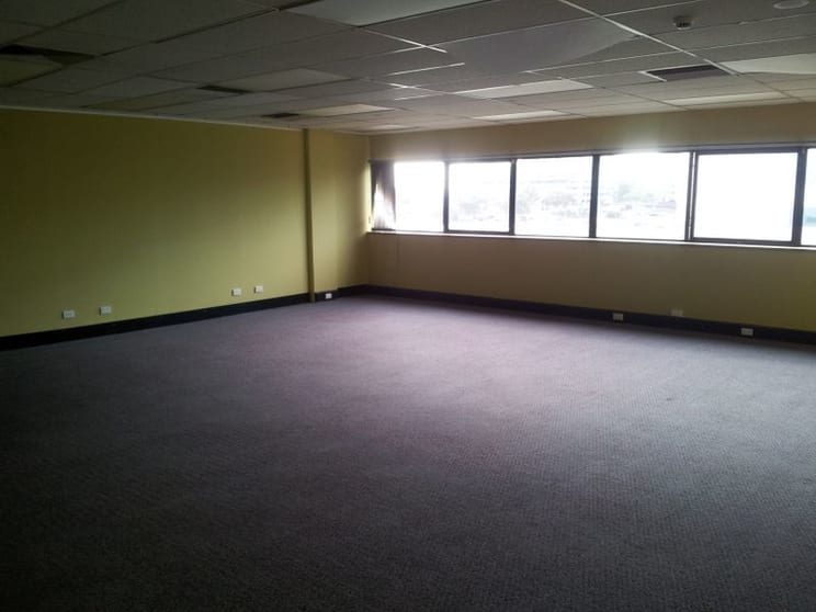 Click to view all images 30/LEVEL 3/54 Benjamin Way Belconnen ACT 2617 - Image 2