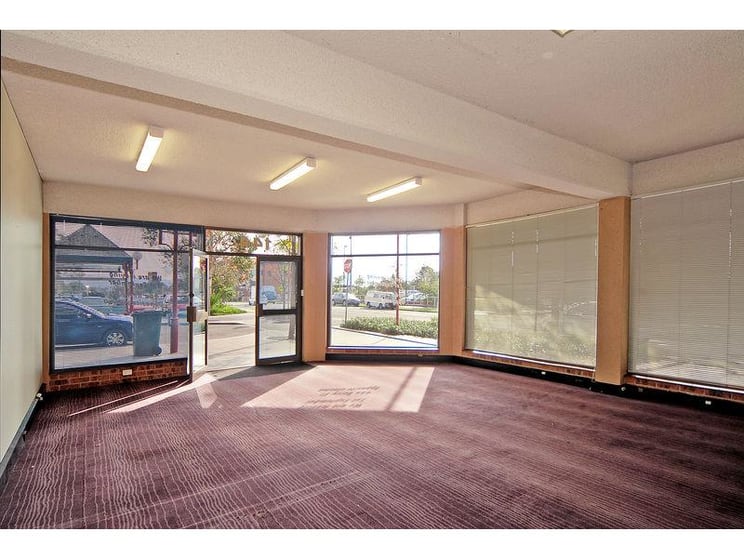 Click to view all images 2/144 Junction Street Nowra NSW 2541 - Image 2