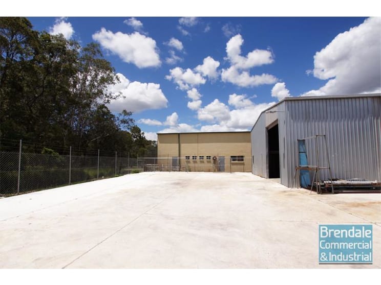 Click to view all images Lawnton QLD 4501 - Image 3