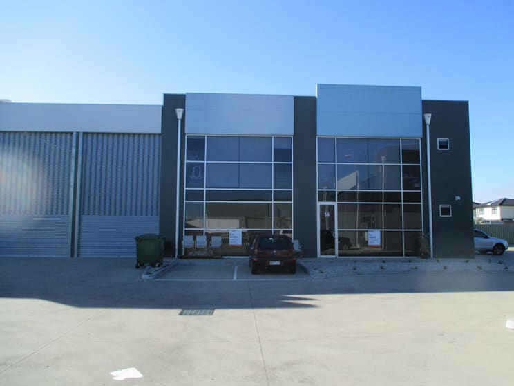 Click to view all images 61 Wattle Road Maidstone VIC 3012 - Image 1