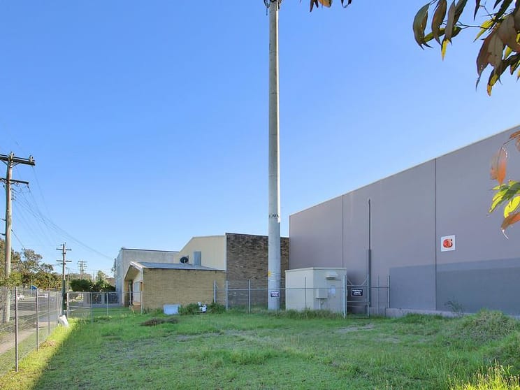 Click to view all images 194 Military Road Guildford NSW 2161 - Image 1