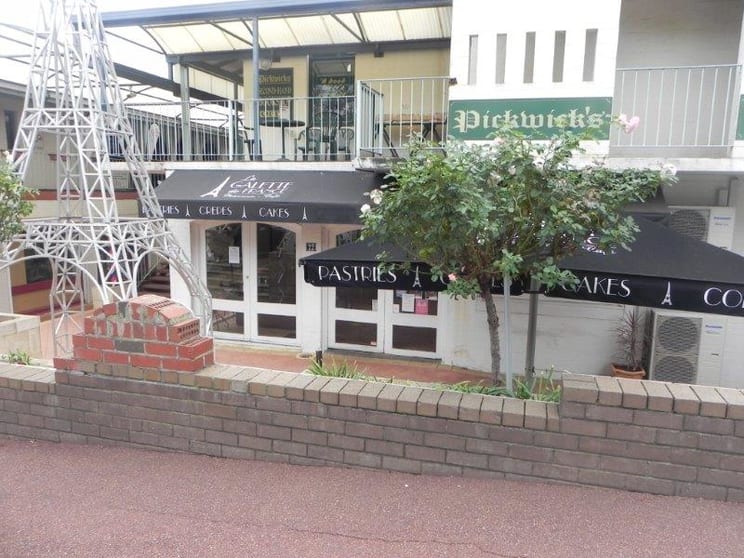 Click to view all images Shops 7, 8, 9 22 Haynes St Kalamunda WA 6076 - Image 1