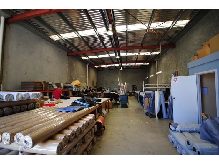 Click to view all images Unit 2, 102 Rundle Road Salisbury South SA 5106 - Image 2