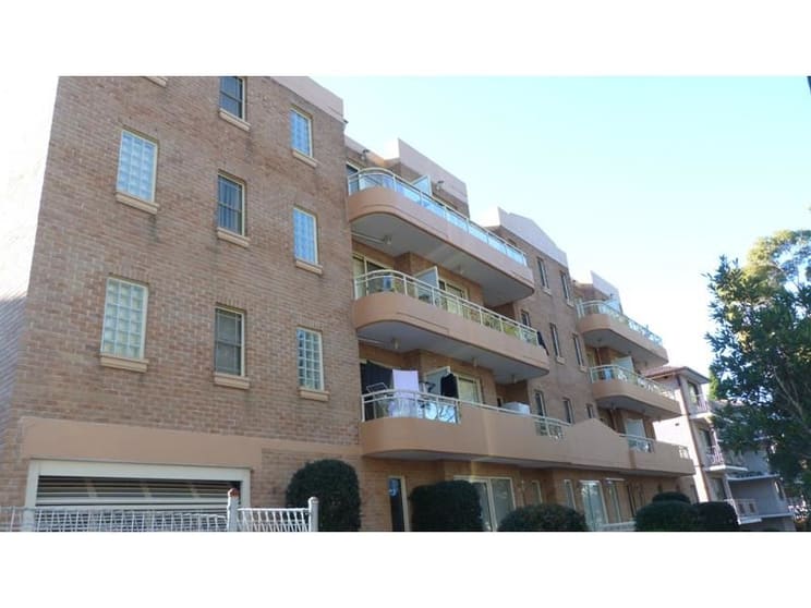 Click to view all images 2 Lancelot St Allawah NSW 2218 - Image 1