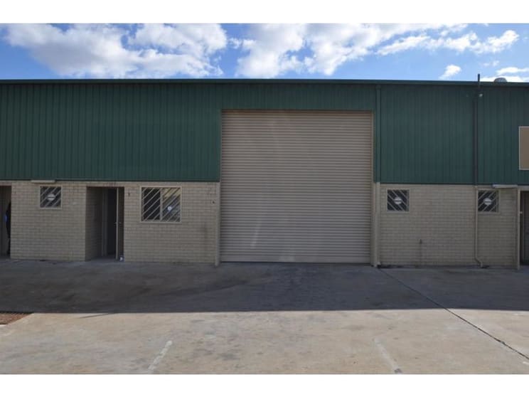 Click to view all images 3/25 Mosey Street Landsdale WA 6065 - Image 3