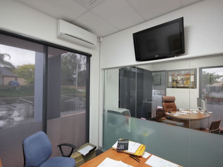 Click to view all images Shailer Park QLD 4128 - Image 2
