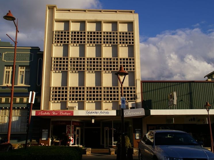 Click to view all images 2/158 Margaret Street Toowoomba City QLD 4350 - Image 1