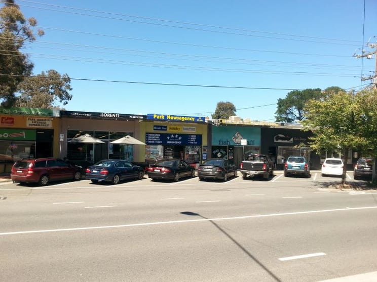 Click to view all images 596 Park Road Park Orchards VIC 3114 - Image 2
